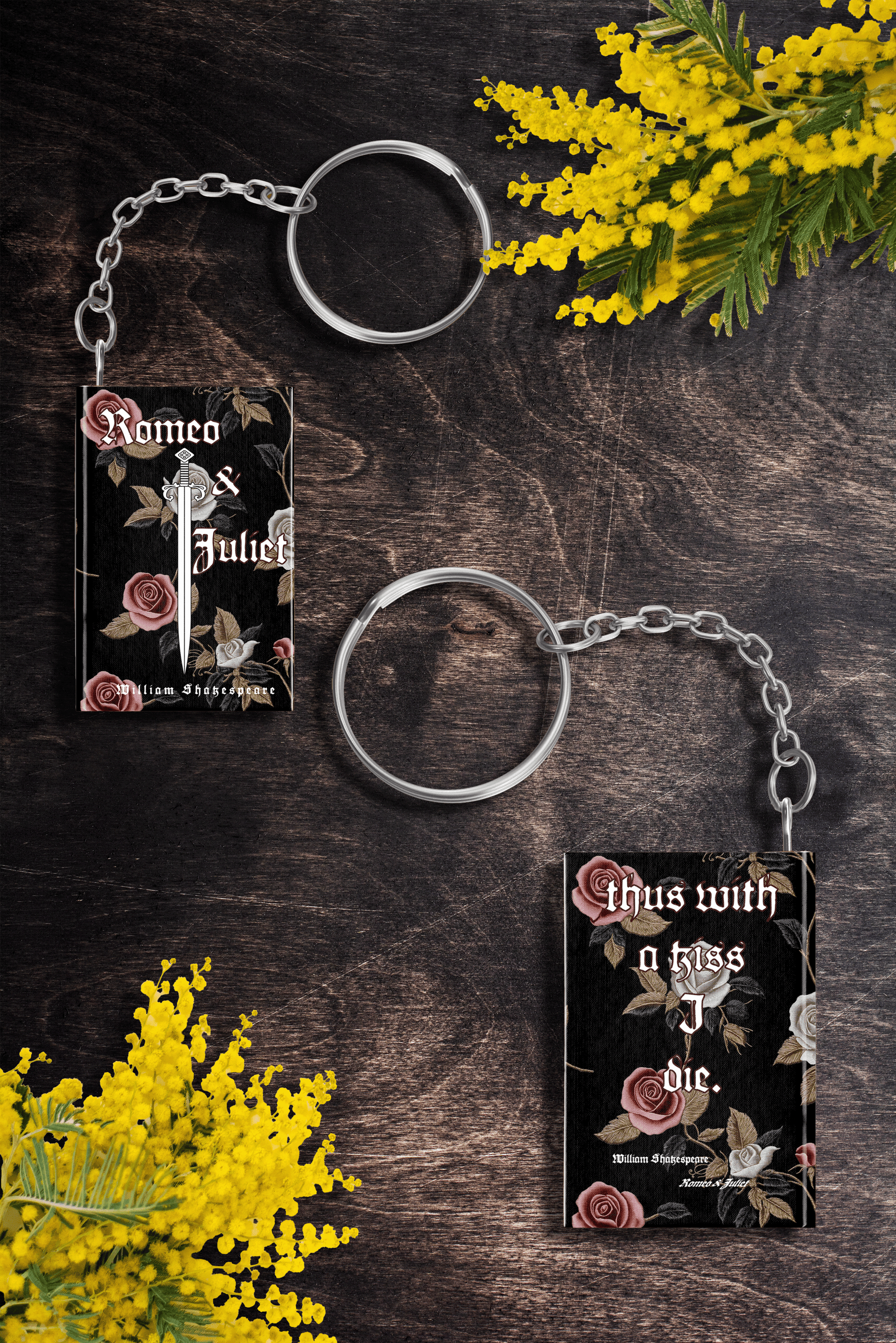 romeo and juliet book accessory